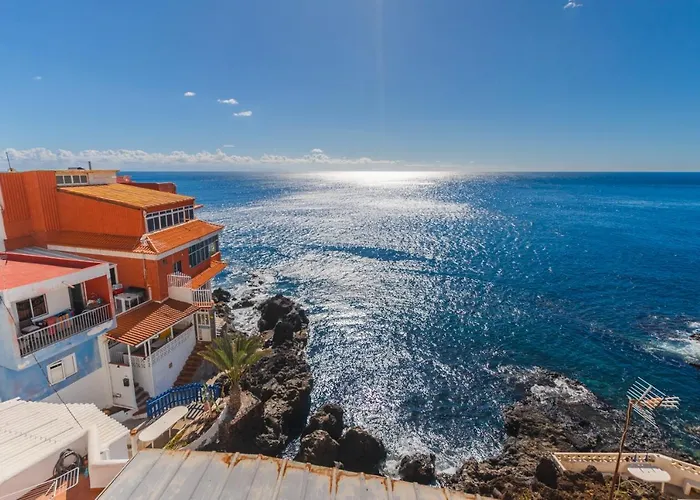 Spacious Next To The Sea With Stunning Views