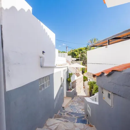 Spacious Next To The Sea With Stunning Views Санта-Крус-де-Тенерифе