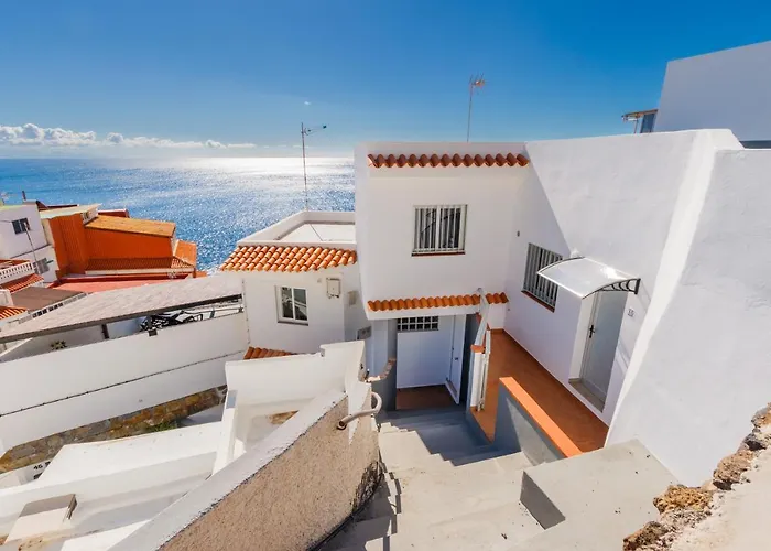 Spacious Next To The Sea With Stunning Views * Santa Cruz de Tenerife