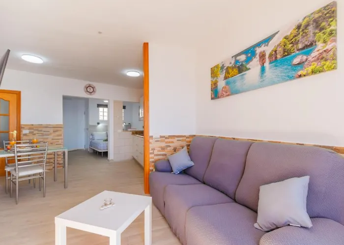 Spacious Next To The Sea With Stunning Views Санта-Крус-де-Тенерифе