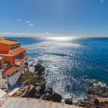 Spacious Next To The Sea With Stunning Views